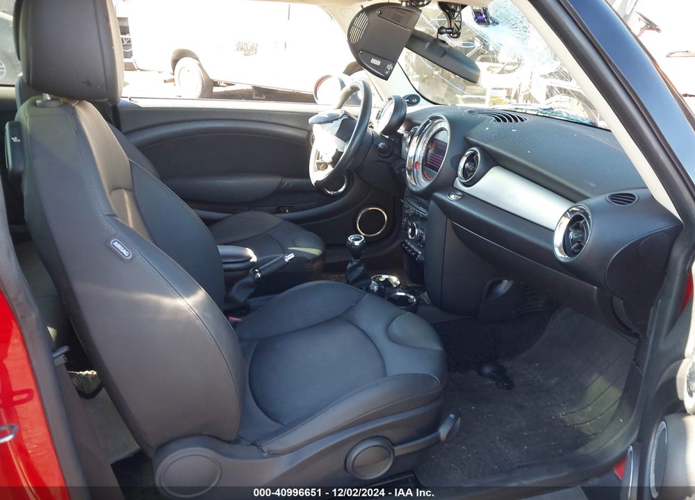 2013 MINI HARDTOP COOPER VIN: WMWSU3C55DT371176