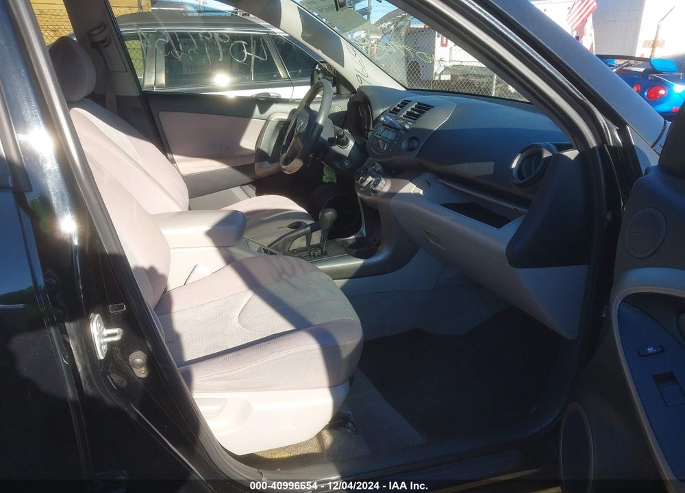 2006 TOYOTA RAV4 VIN: JTMZD33V465005914