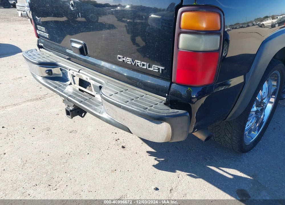 2004 CHEVROLET TAHOE LT VIN: 1GNEC13Z94R156270
