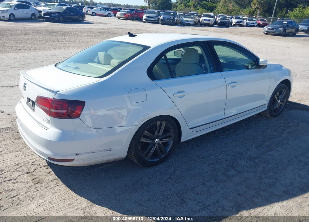 2018 VOLKSWAGEN JETTA 1.8T SEL VIN: 3VWL17AJ0JM213052