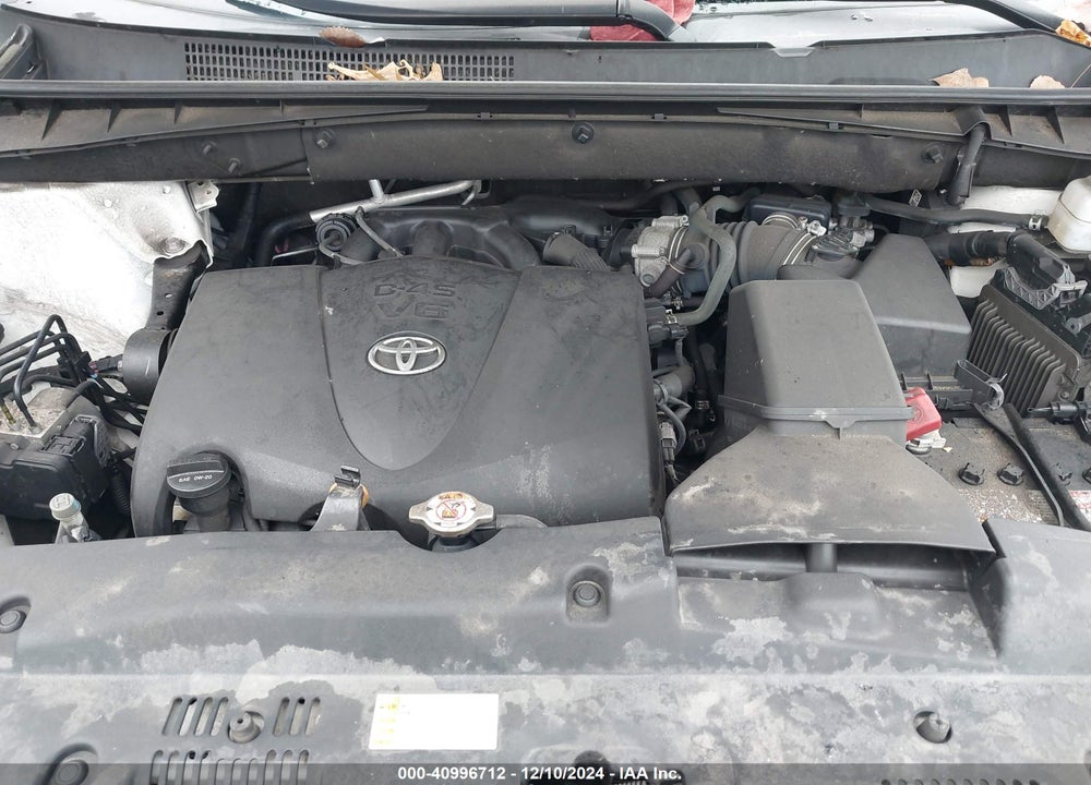 2019 TOYOTA HIGHLANDER XLE VIN: 5TDJZRFH3KS709839