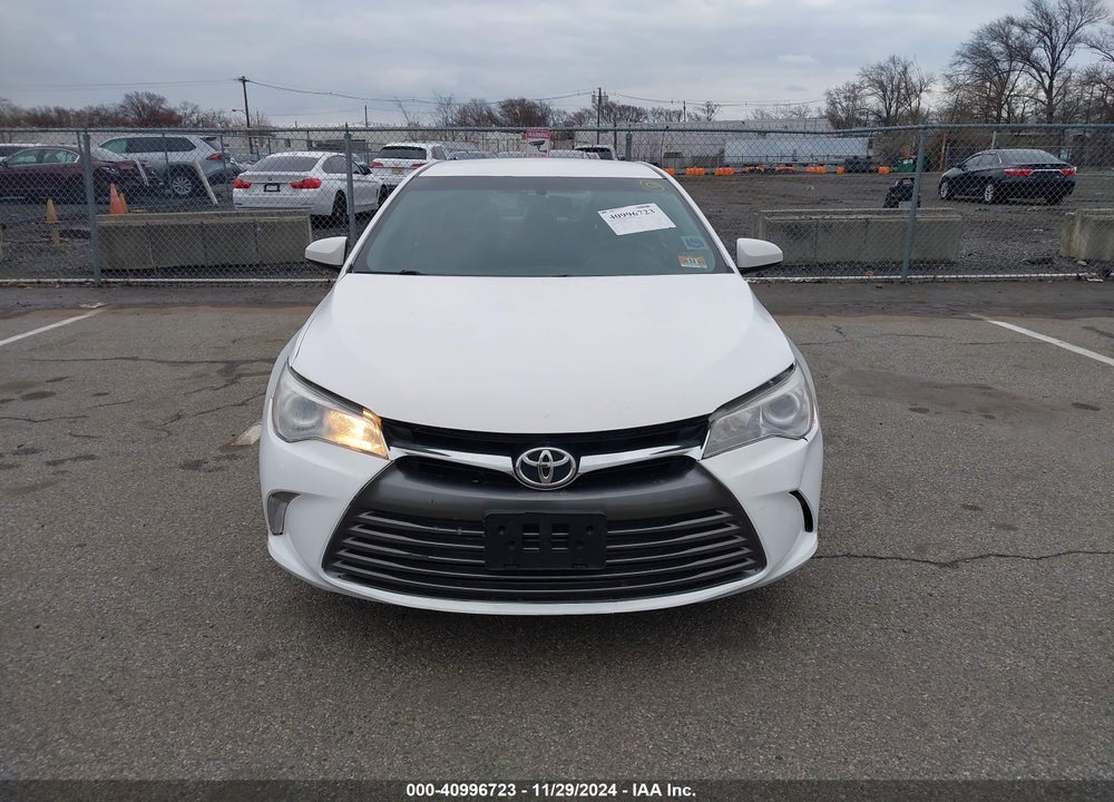2015 TOYOTA CAMRY HYBRID LE VIN: 4T1BD1FK6FU174003