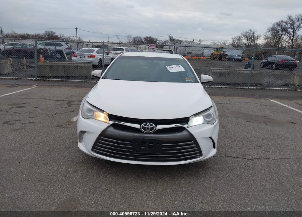 2015 TOYOTA CAMRY HYBRID LE VIN: 4T1BD1FK6FU174003