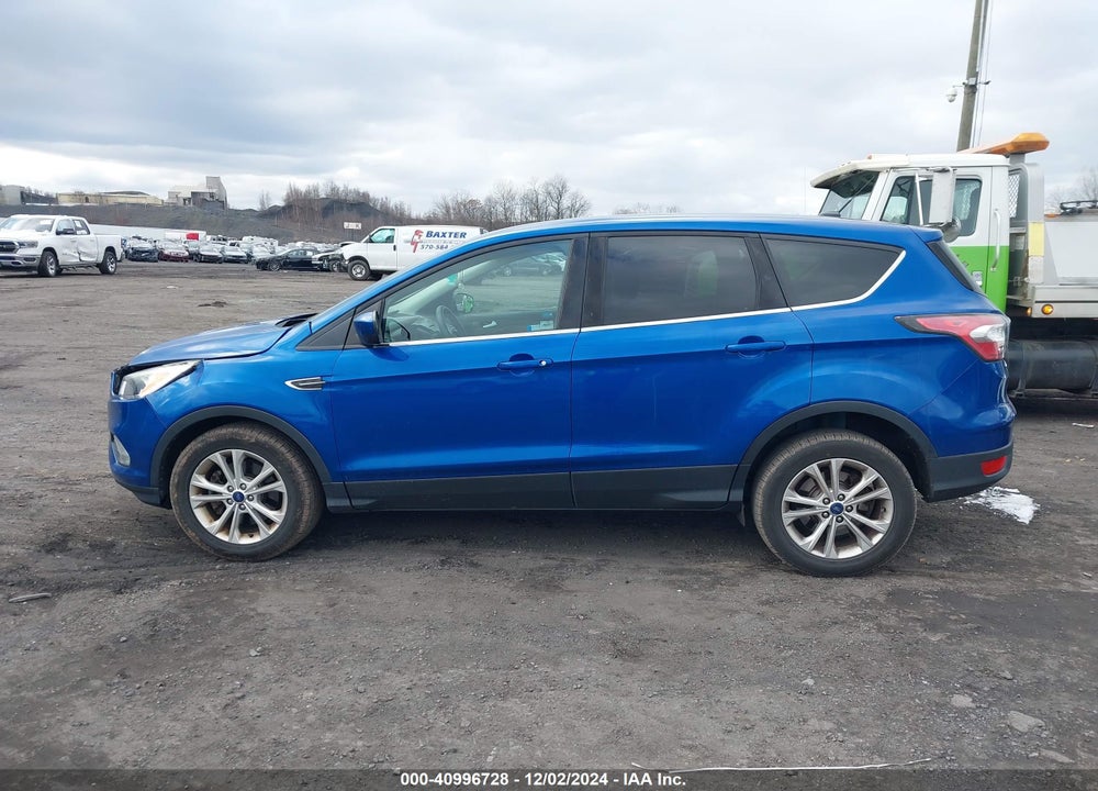 2017 FORD ESCAPE SE VIN: 1FMCU9GD2HUA18241