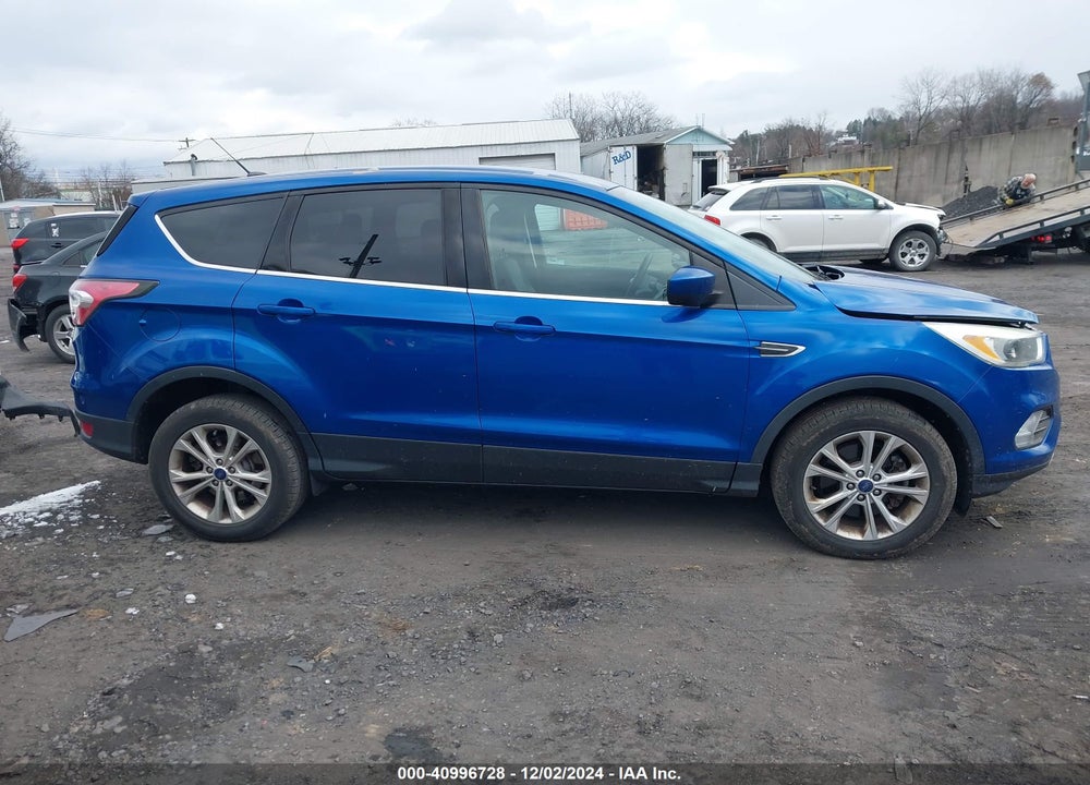 2017 FORD ESCAPE SE VIN: 1FMCU9GD2HUA18241