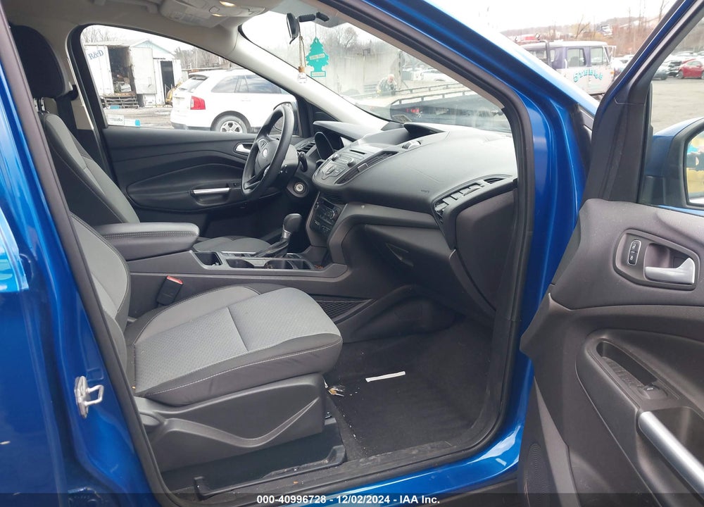 2017 FORD ESCAPE SE VIN: 1FMCU9GD2HUA18241
