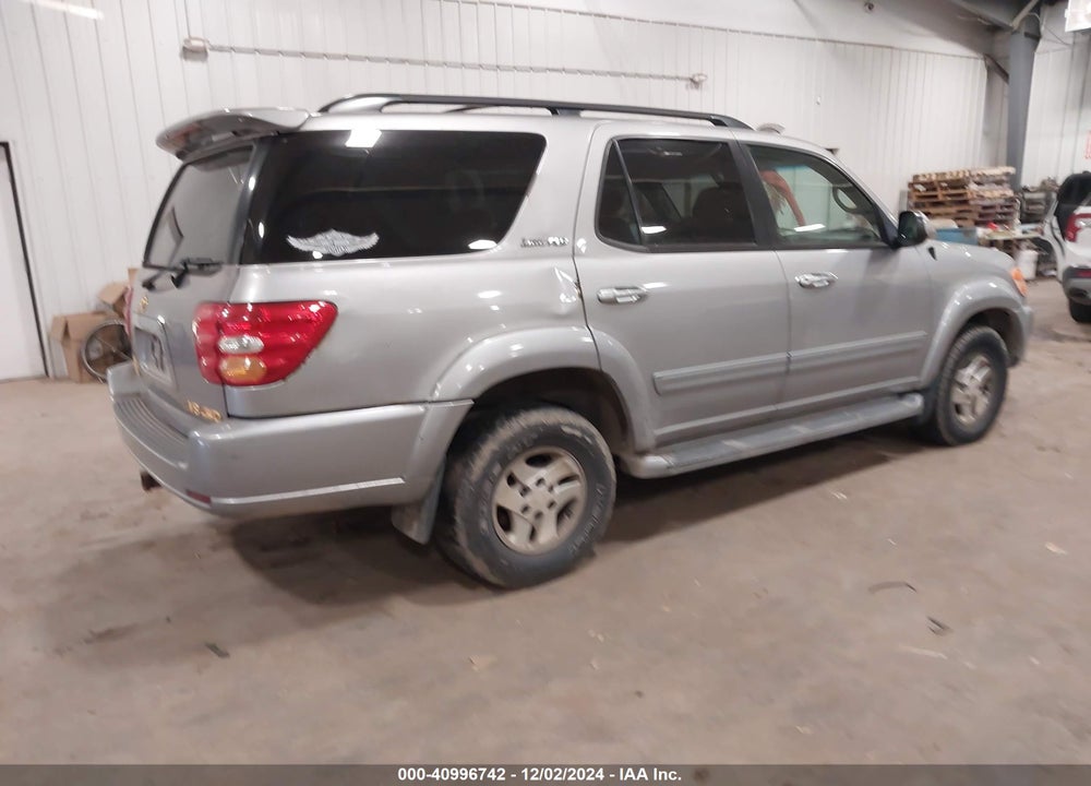 2002 TOYOTA SEQUOIA LIMITED V8 VIN: 5TDBT48A92S123610