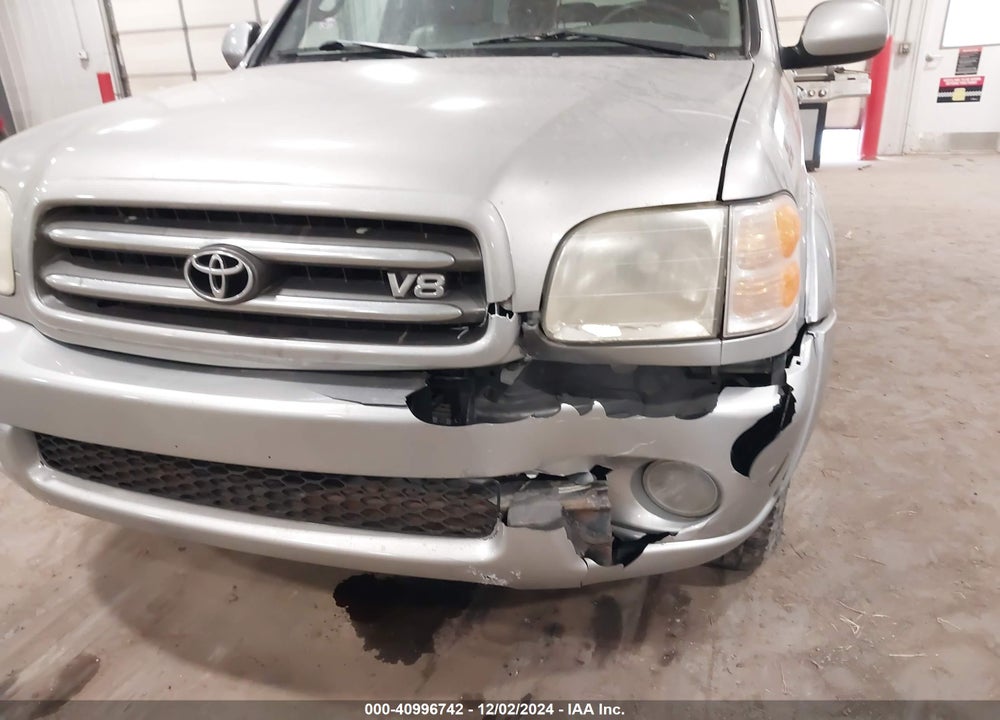 2002 TOYOTA SEQUOIA LIMITED V8 VIN: 5TDBT48A92S123610
