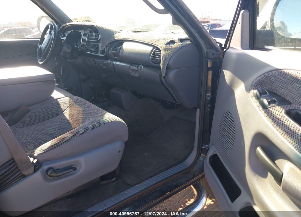 2001 DODGE RAM 2500 ST VIN: 3B7KF23Z11G764000