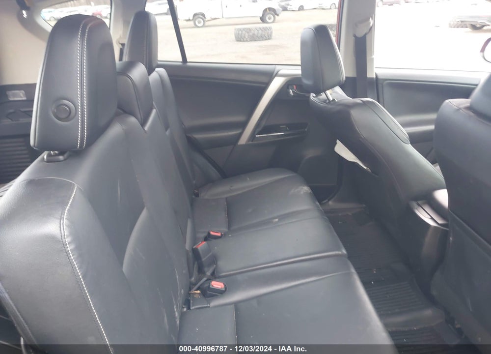2017 TOYOTA RAV4 LIMITED VIN: JTMDFREV1HJ153307