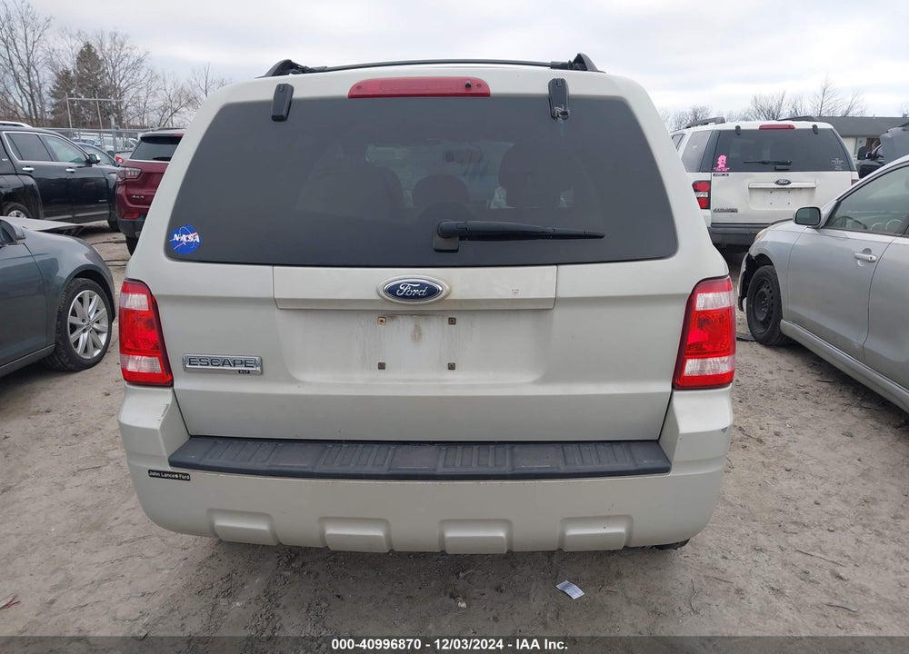 2009 FORD ESCAPE XLT VIN: 1FMCU03769KD07843