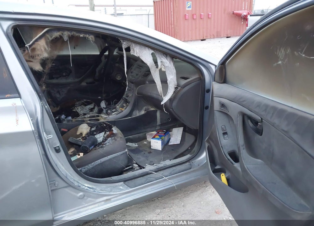 2016 HYUNDAI ELANTRA SE VIN: 5NPDH4AE3GH703732