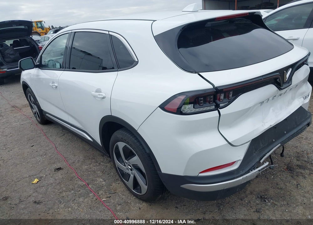 2024 VINFAST VF 8 ECO VIN: RLLV1AEB4RH007847