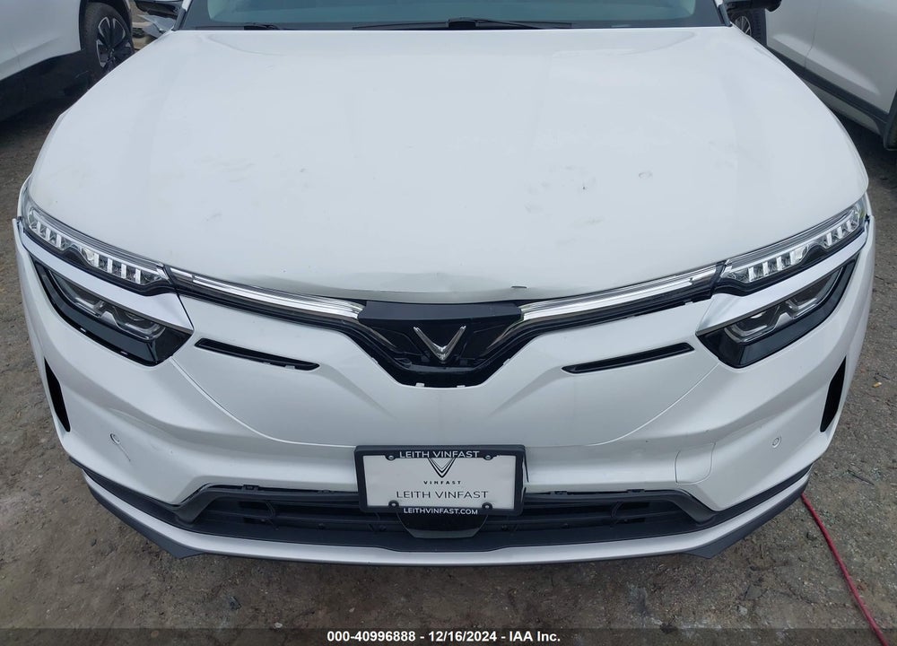 2024 VINFAST VF 8 ECO VIN: RLLV1AEB4RH007847