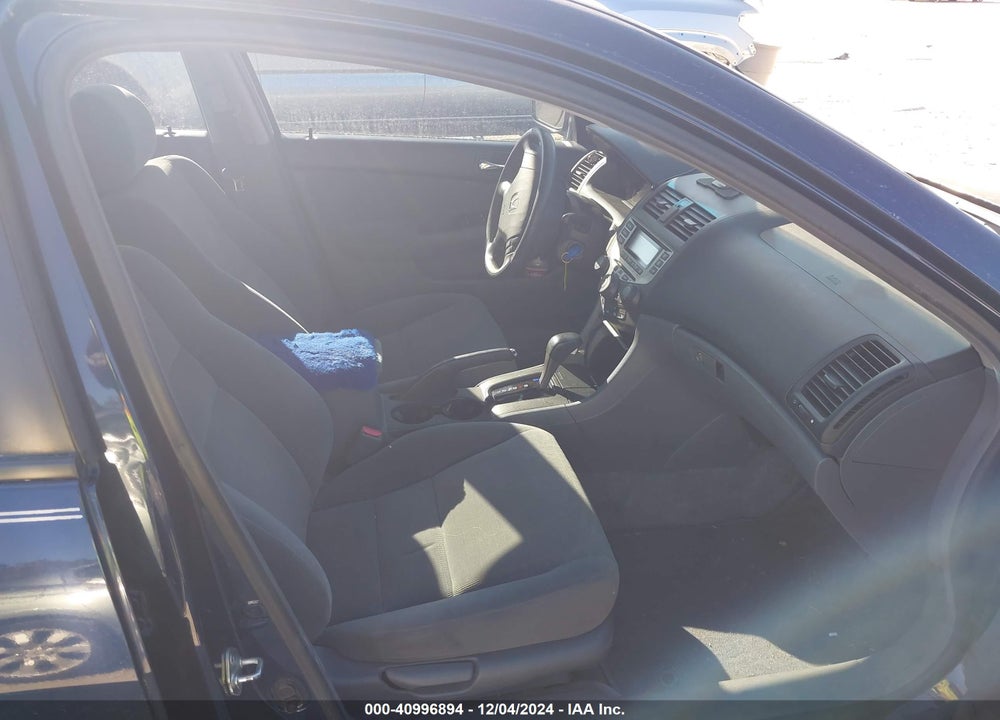 2007 HONDA ACCORD 2.4 VP VIN: 1HGCM56117A220459