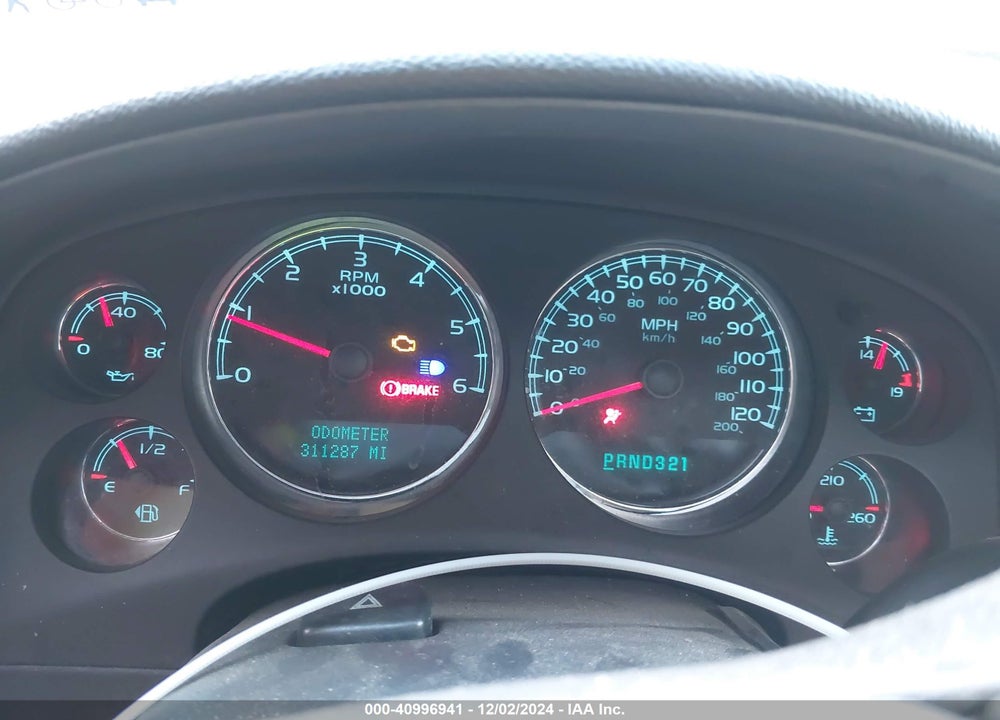 2007 CHEVROLET SUBURBAN 1500 LT VIN: 1GNFK16317J201123