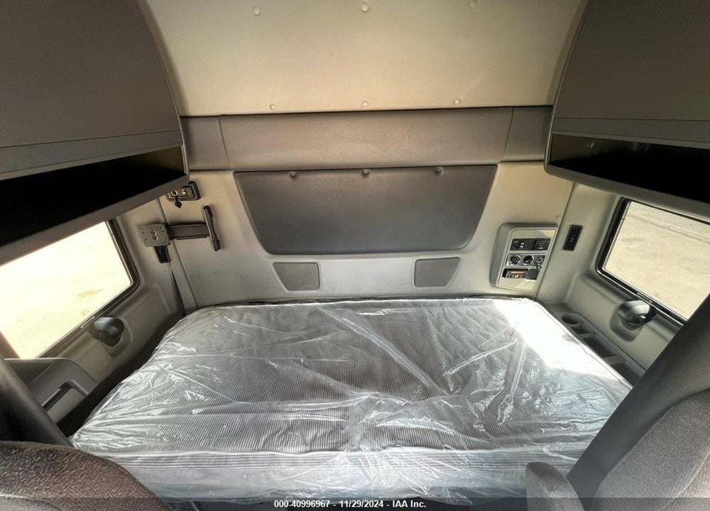 2019 INTERNATIONAL LT VIN: 3HSDZAPRXKN707819