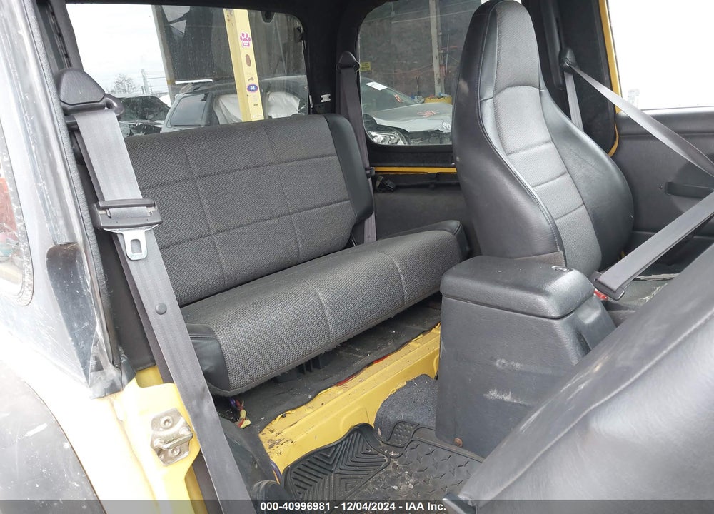 2000 JEEP WRANGLER SPORT VIN: 1J4FA49S0YP747405