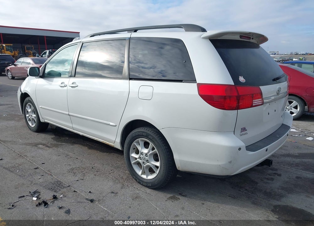 2005 TOYOTA SIENNA XLE LIMITED VIN: 5TDBA22C85S034829