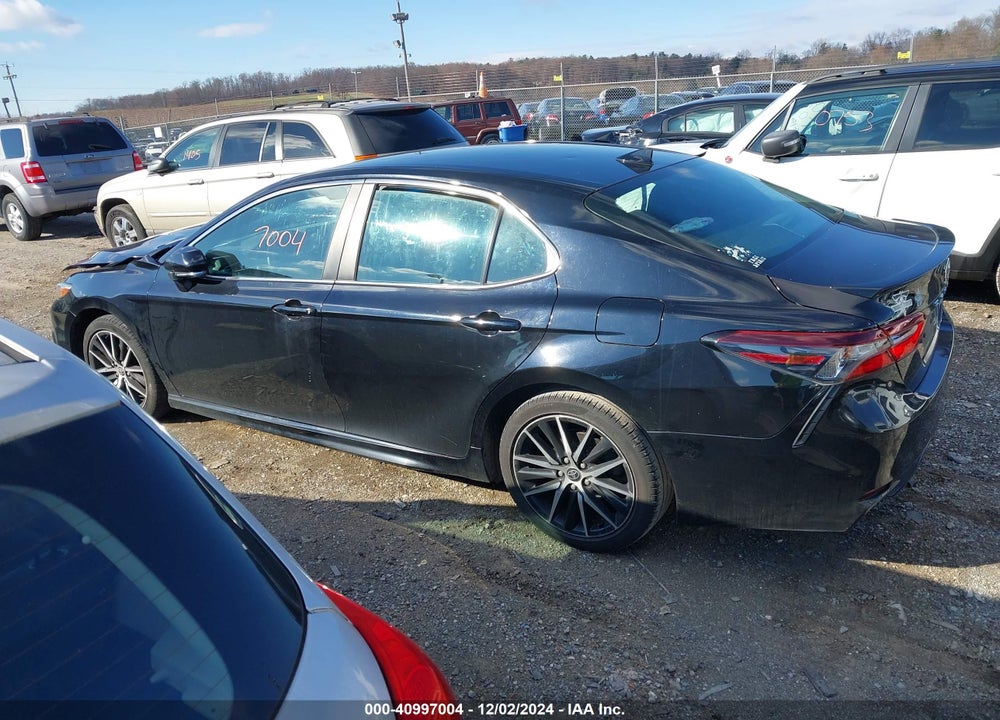 2021 TOYOTA CAMRY SE AWD VIN: 4T1T11BK2MU026057