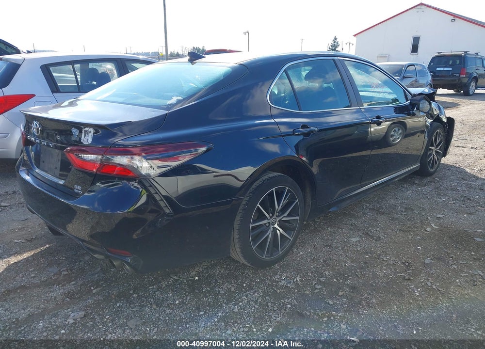 2021 TOYOTA CAMRY SE AWD VIN: 4T1T11BK2MU026057