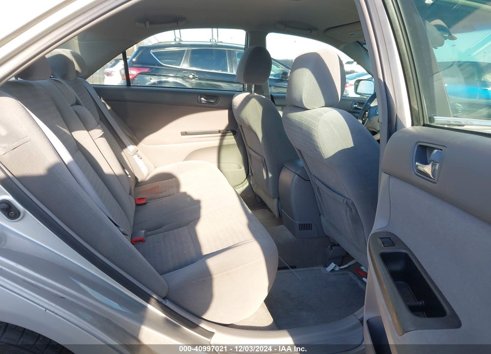 2005 TOYOTA CAMRY LE V6 VIN: 4T1BF32K75U105928