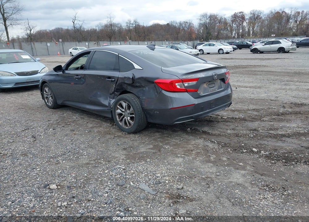 2018 HONDA ACCORD VIN: 1HGCV1F10JA009623