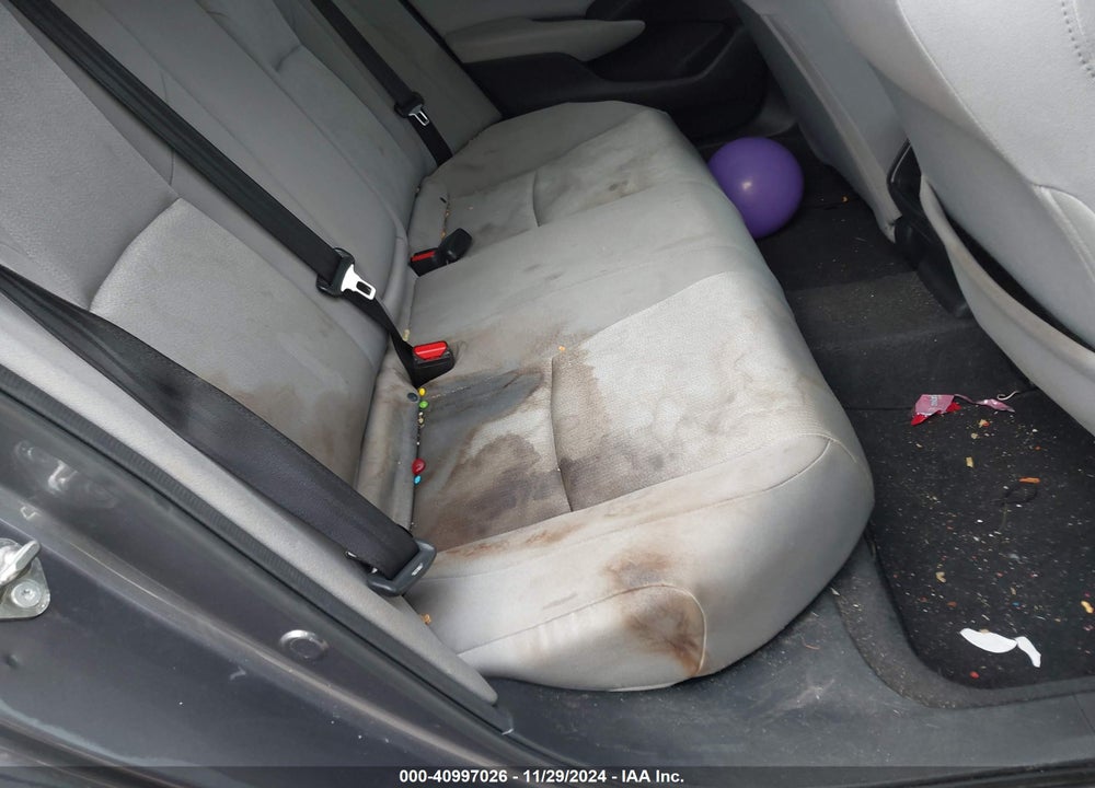 2018 HONDA ACCORD VIN: 1HGCV1F10JA009623