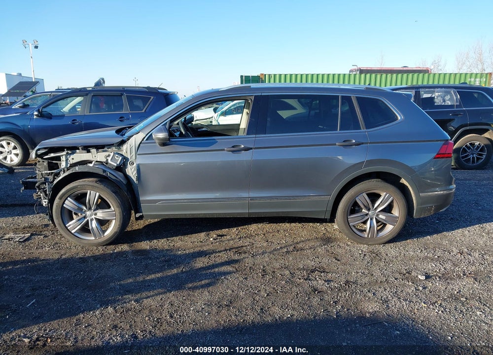 2020 VOLKSWAGEN TIGUAN VIN: 3VV2B7AXXLM025353