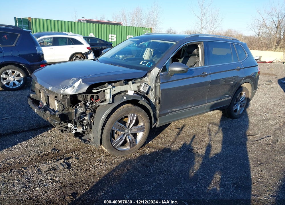 2020 VOLKSWAGEN TIGUAN VIN: 3VV2B7AXXLM025353