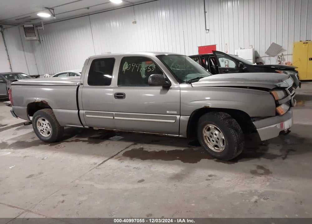 2006 CHEVROLET SILVERADO VIN: 1GCEC19T26Z273235