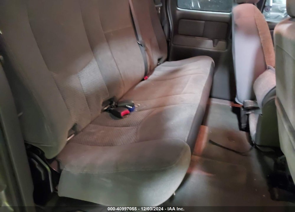 2006 CHEVROLET SILVERADO VIN: 1GCEC19T26Z273235