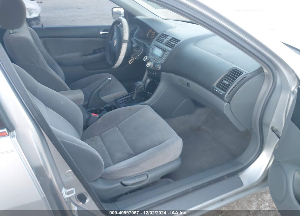 2007 HONDA ACCORD 2.4 SE VIN: JHMCM56307C013290
