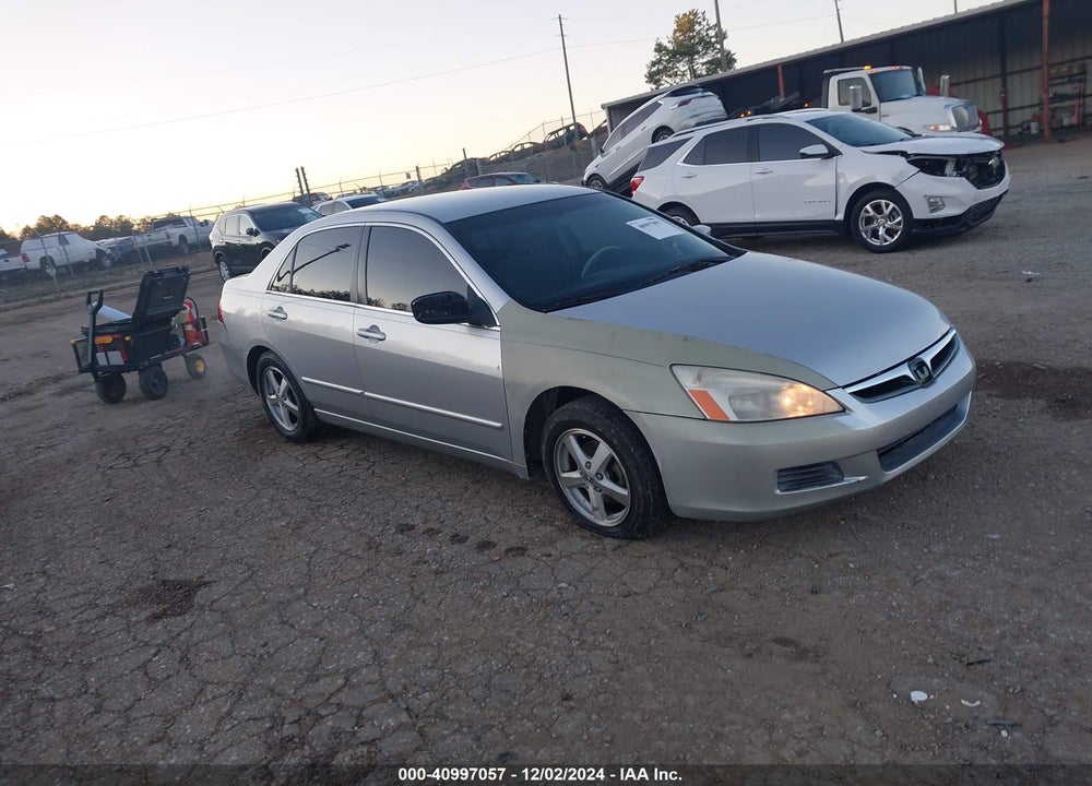 2007 HONDA ACCORD 2.4 SE VIN: JHMCM56307C013290