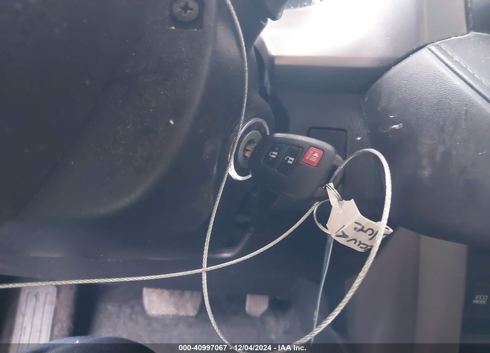2014 TOYOTA RAV4 VIN: 2T3BFREV1EW211226