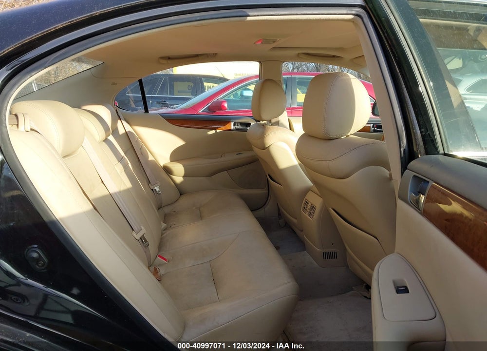 2005 LEXUS ES 330 VIN: JTHBA30G555110572