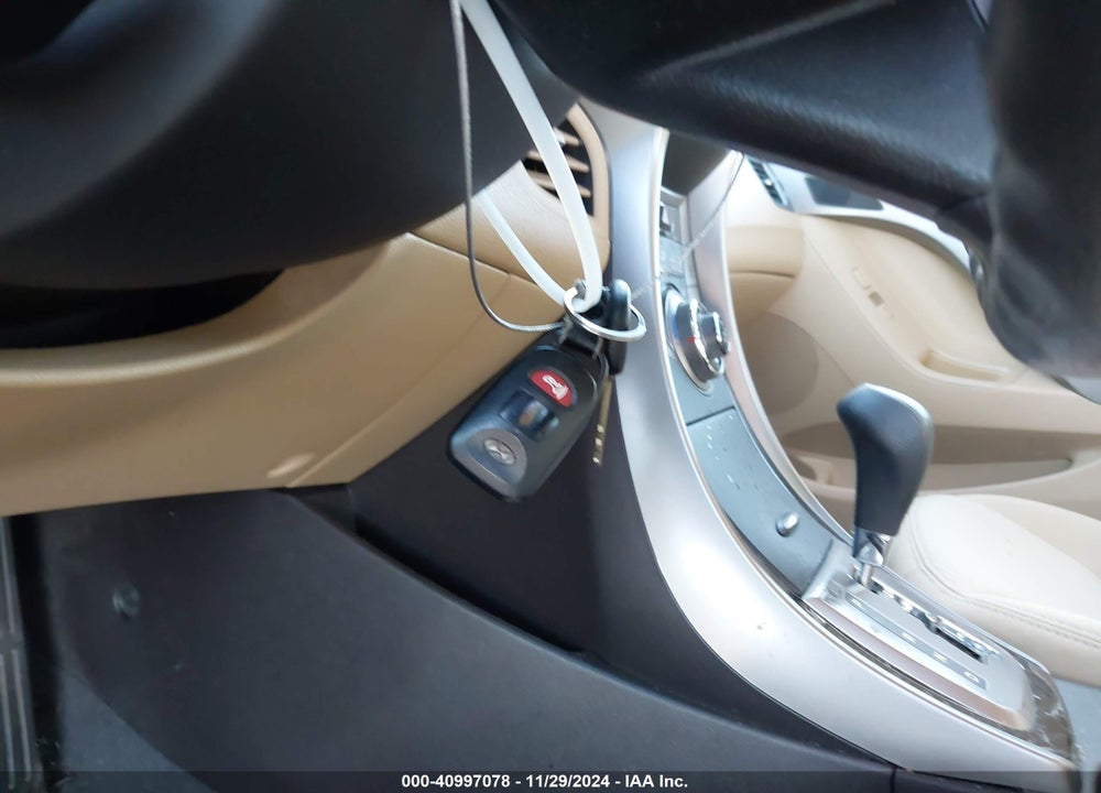 2013 HYUNDAI ELANTRA GLS VIN: 5NPDH4AE7DH196877
