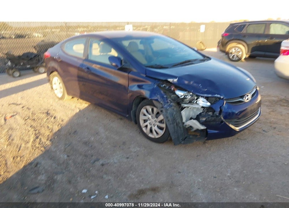 2013 HYUNDAI ELANTRA GLS VIN: 5NPDH4AE7DH196877