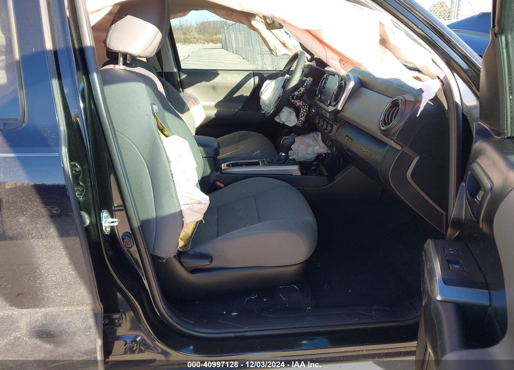 2022 TOYOTA TACOMA SR5 V6 VIN: 3TMCZ5AN0NM480992