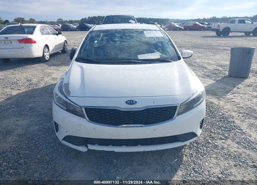 2018 KIA FORTE VIN: 3KPFK4A70JE180550