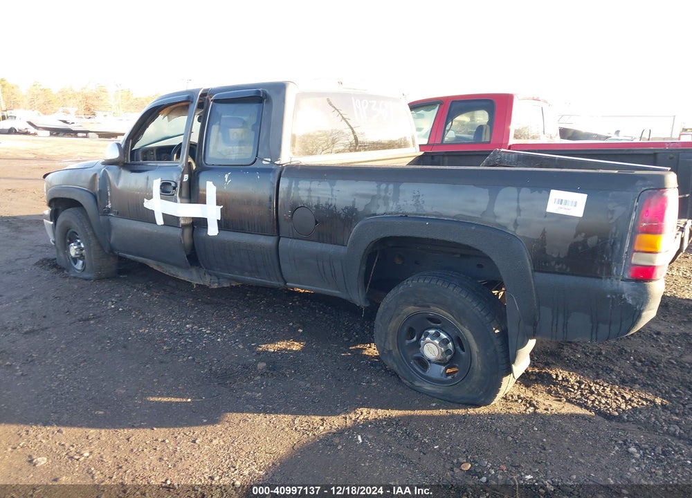 2005 CHEVROLET SILVERADO 2500HD LS VIN: 1GCHK29U45E325470