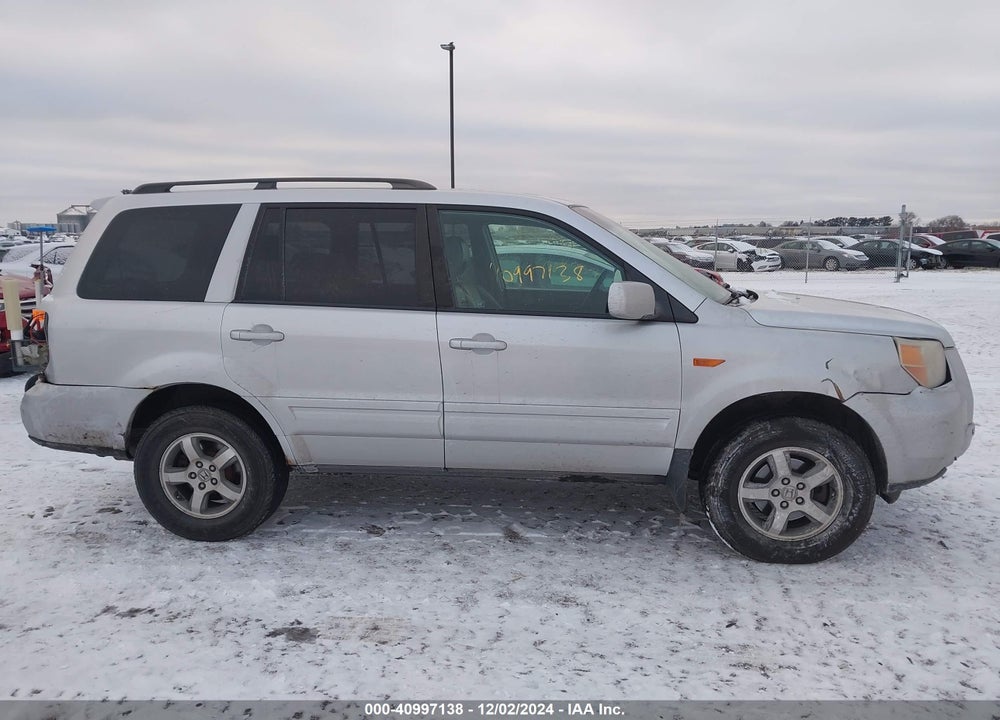2006 HONDA PILOT EX-L VIN: 5FNYF18696B014134