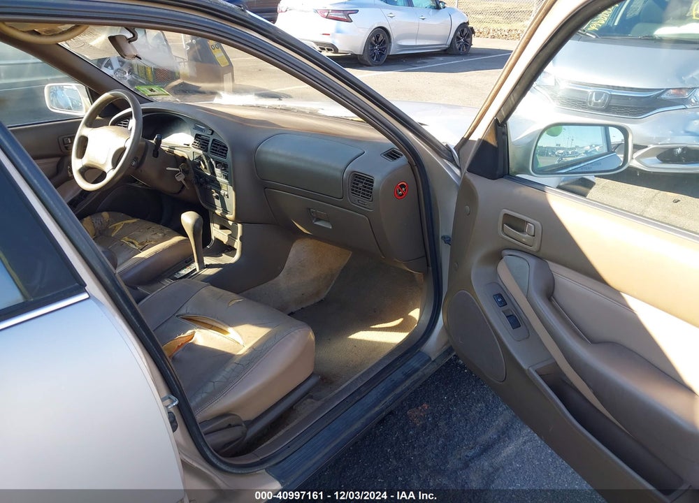 1996 TOYOTA CAMRY LE VIN: 4T1EF12K7TU117348