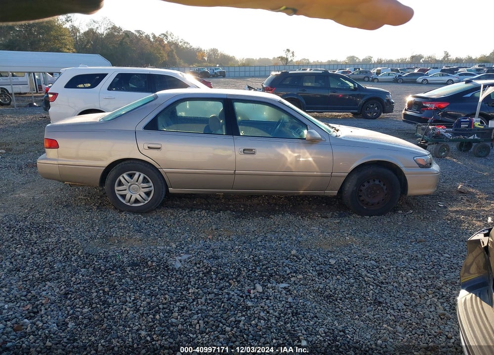 2001 TOYOTA CAMRY LE V6 VIN: 4T1BF22K31U118163
