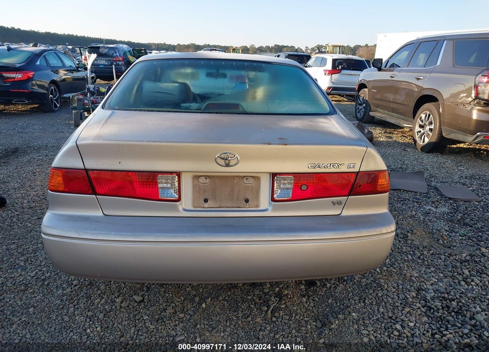 2001 TOYOTA CAMRY LE V6 VIN: 4T1BF22K31U118163