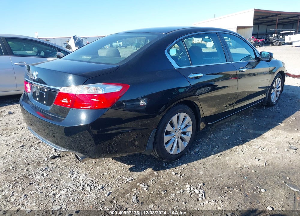 2013 HONDA ACCORD EX VIN: 1HGCR2F76DA282598
