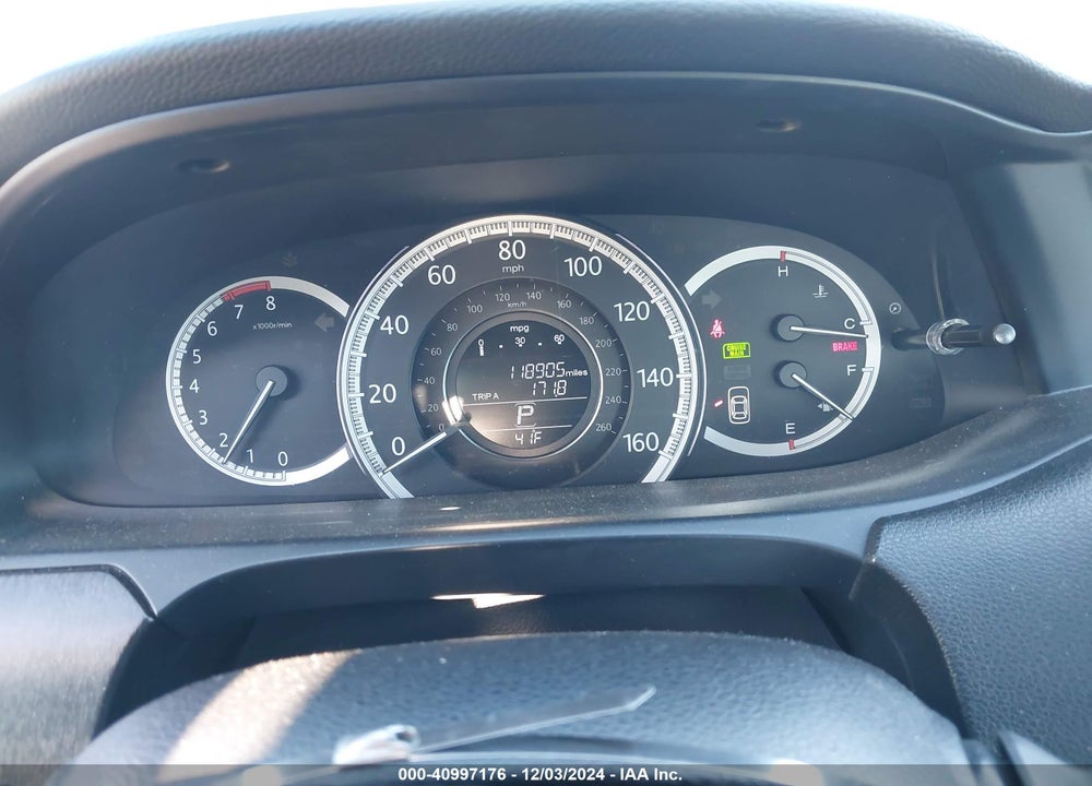 2013 HONDA ACCORD EX VIN: 1HGCR2F76DA282598