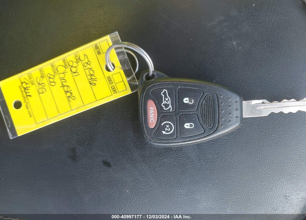 2011 CHRYSLER 200 LIMITED VIN: 1C3BC2FG0BN581946