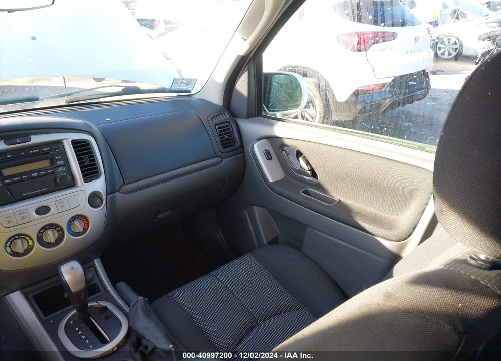 2005 MAZDA TRIBUTE S VIN: 4F2YZ04145KM31836
