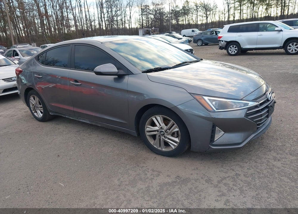 2019 HYUNDAI ELANTRA SEL VIN: 5NPD84LF2KH403811